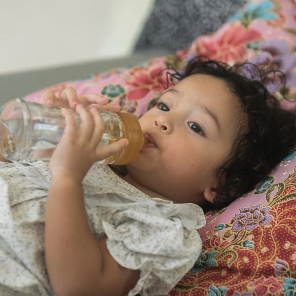 Hevea Medium Flow Kit Glazen Fles 250 ml 2 Stuks Hevea Medium Flow Kit Glazen Fles 250 Ml 2 Stuks -Beste Babyserie Winkel HEVEA Lifestyle Wide neck glass bottle 250ml 5710087440013 2 f246