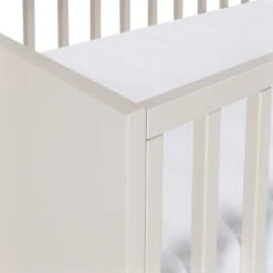 Kidsmill Amy Babybed Oatmeal 60 X 120 Cm -Beste Babyserie Winkel ledikant amy detail 1 1 9fb8