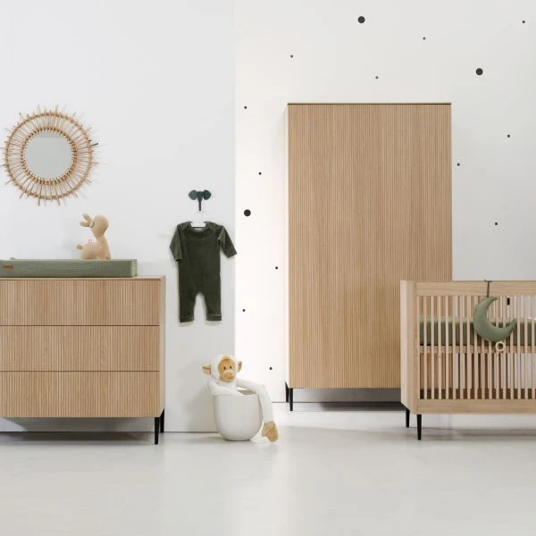 Kidsmill Levi Babykamer | Bed 60 x 120 cm + Commode Naturel Eiken Kidsmill Levi Babykamer | Bed 60 X 120 Cm + Commode Naturel Eiken -Beste Babyserie Winkel levi sfeer bw2 7f05