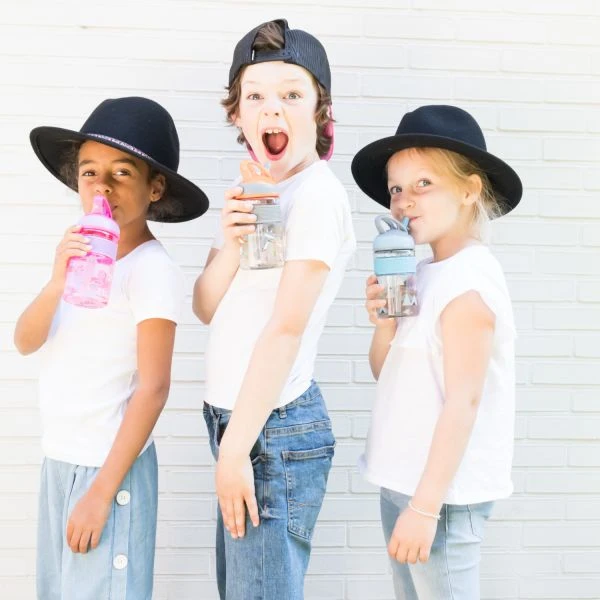 Nuby 2-in-1 drinkbeker Oranje / Grijs Nuby 2-in-1 Drinkbeker Oranje / Grijs -Beste Babyserie Winkel nuby 2 in 1 drinkbeker oranje grijs 1 0638